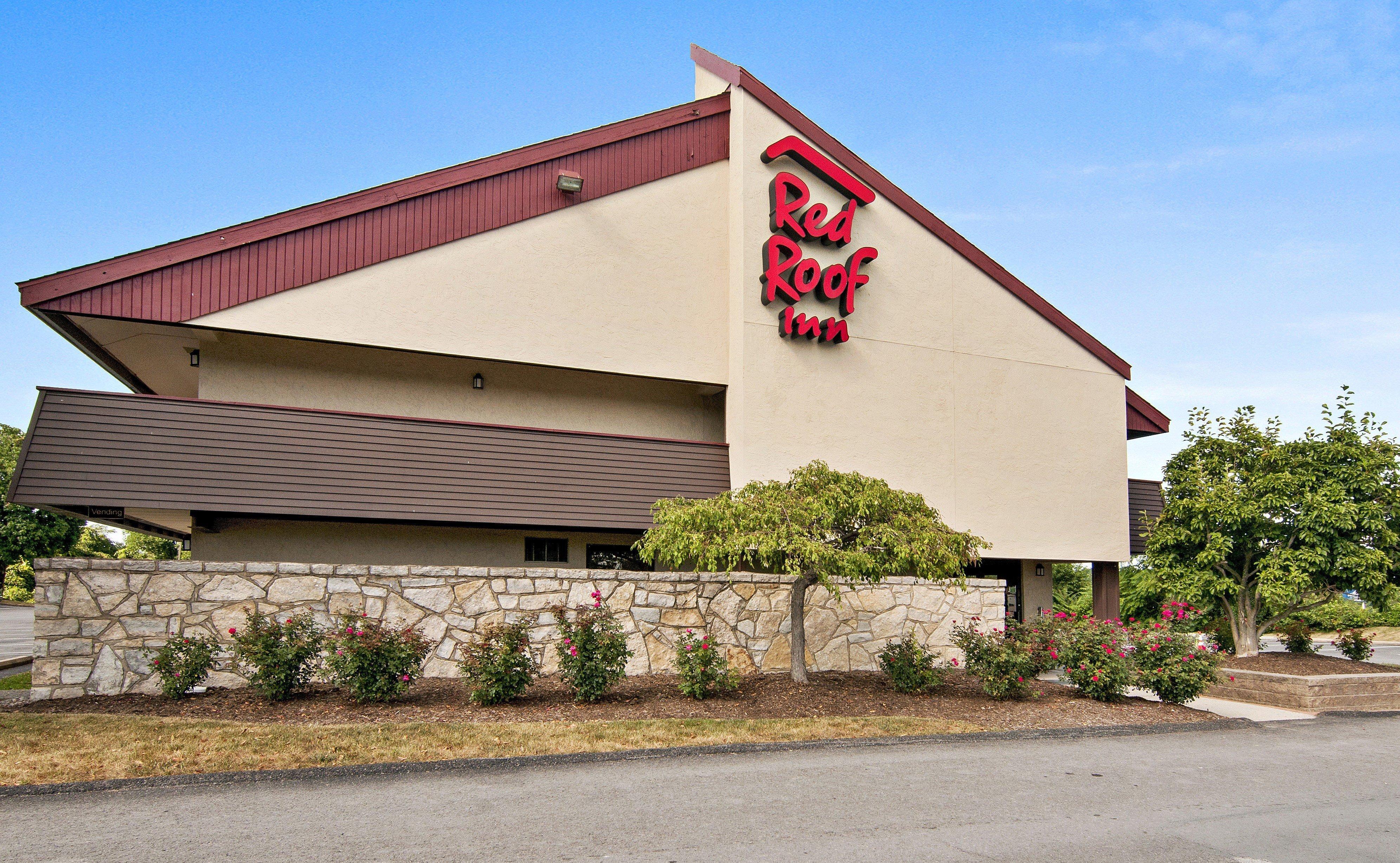 Red Roof Inn Фермонт Екстер'єр фото