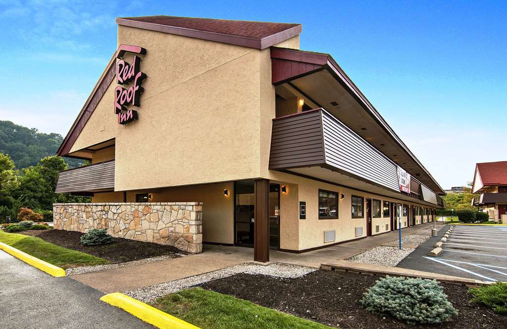 Red Roof Inn Фермонт Інтер'єр фото