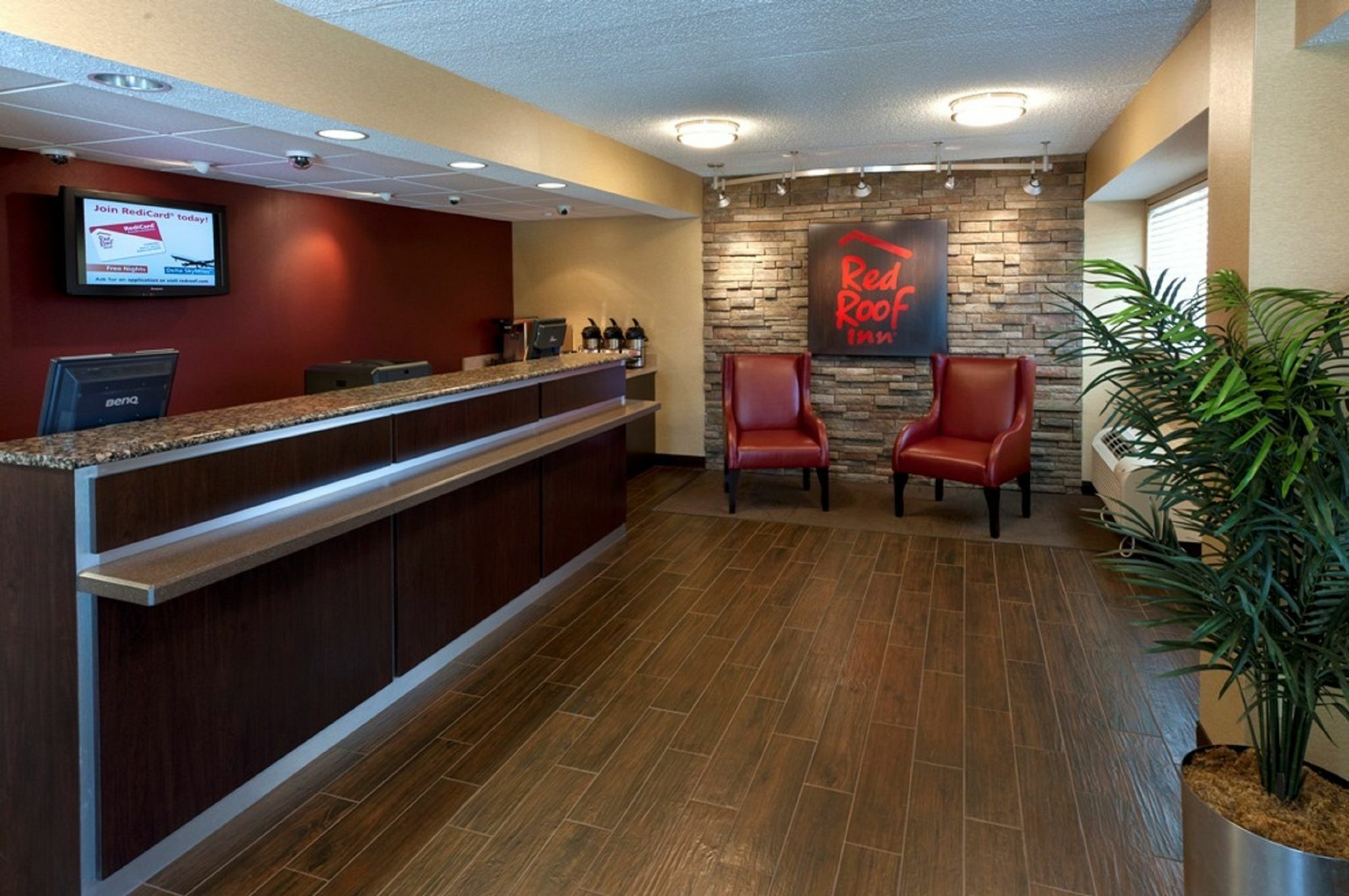 Red Roof Inn Фермонт Екстер'єр фото